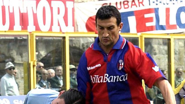 在线娱乐平台-意大利超市袭击案：飞腿制服歹徒，前意甲后卫立功